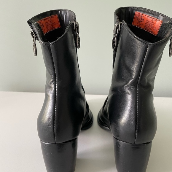 Harley Davidson - Picture 4 of 4